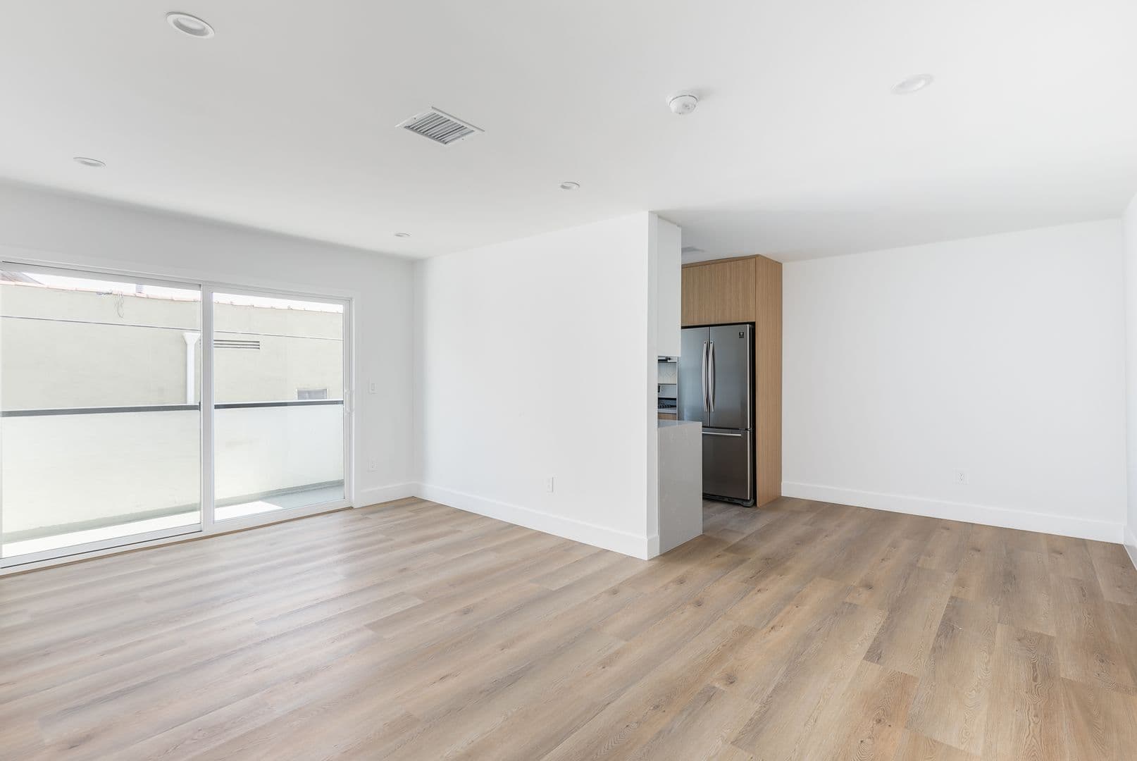 Los Angeles Apartment: 5358 Loma Linda Ave