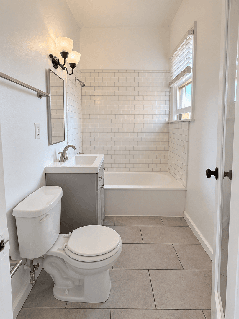 Los Angeles (Echo Park) Apartment: 1324 Calumet Ave
