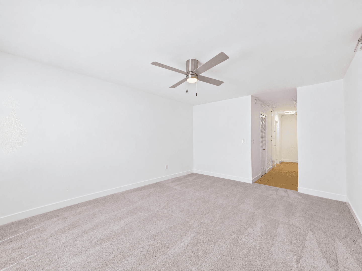 Sherman Oaks Apartment: 4365 Mammoth Ave