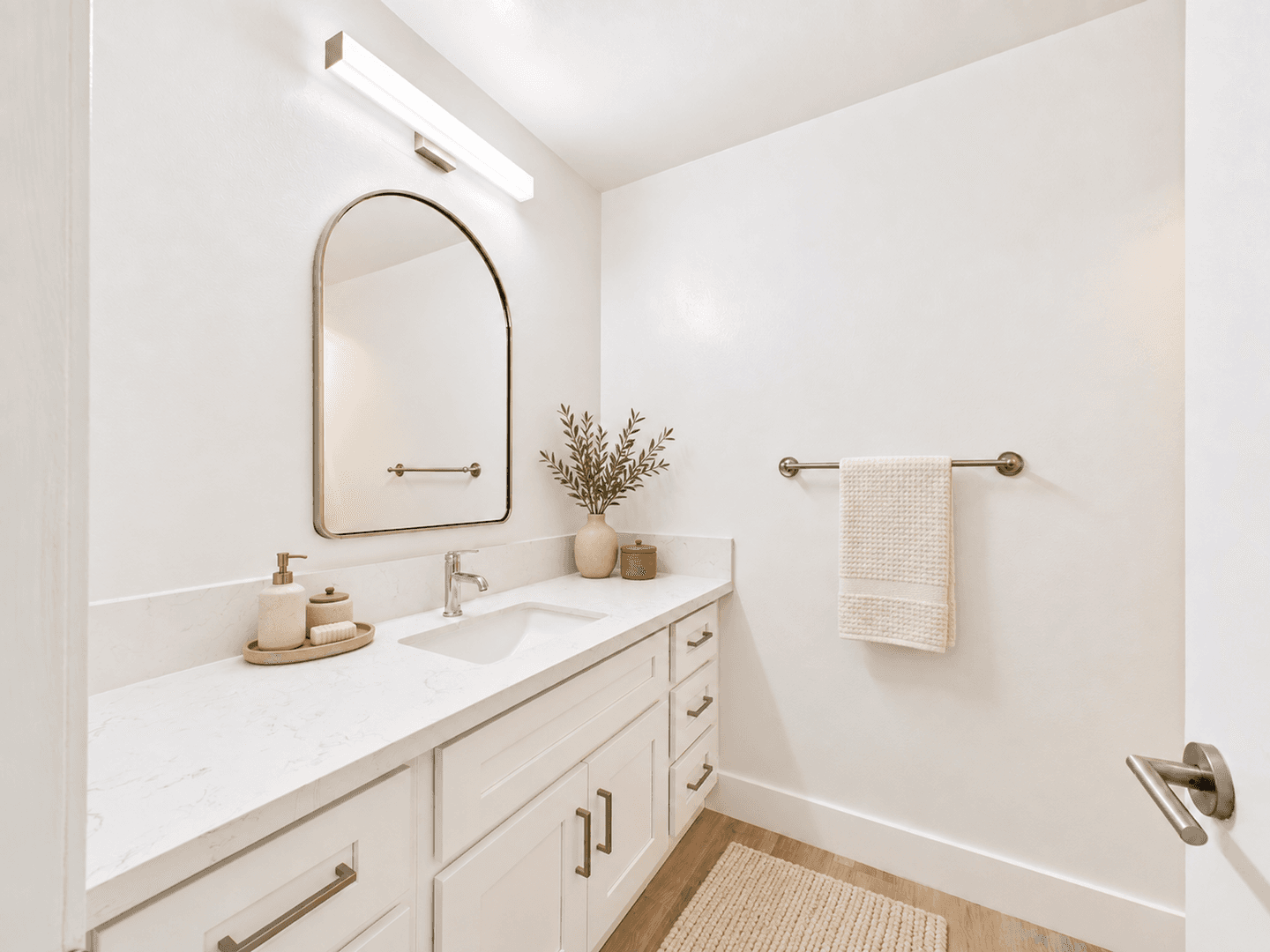 Sherman Oaks Apartment: 4600 Willis Ave