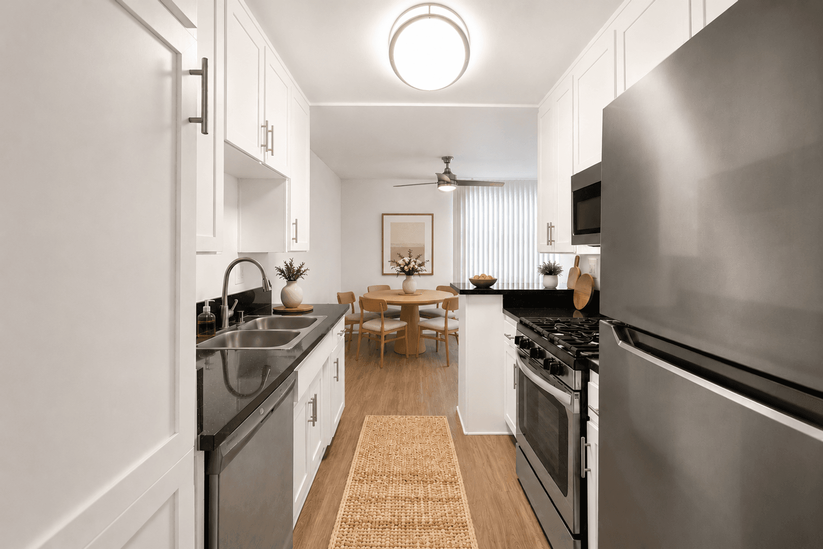 Northridge Apartment: 16901 - 16915 Napa St