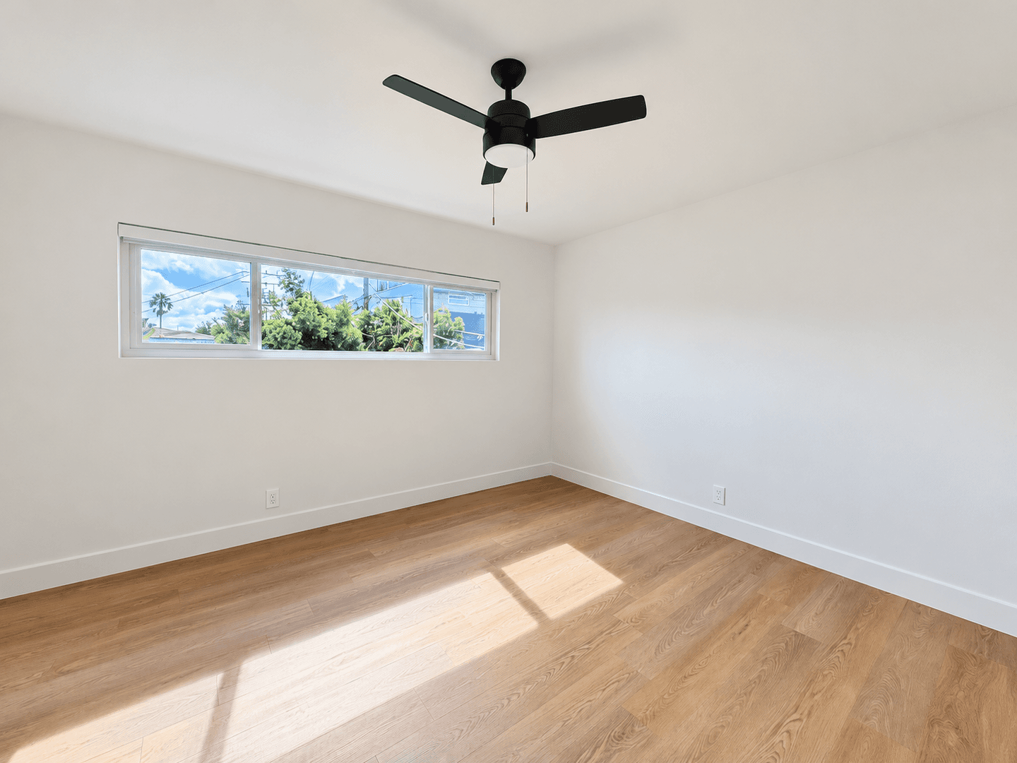 West Hollywood Apartment: 937 N. Orange Grove Ave