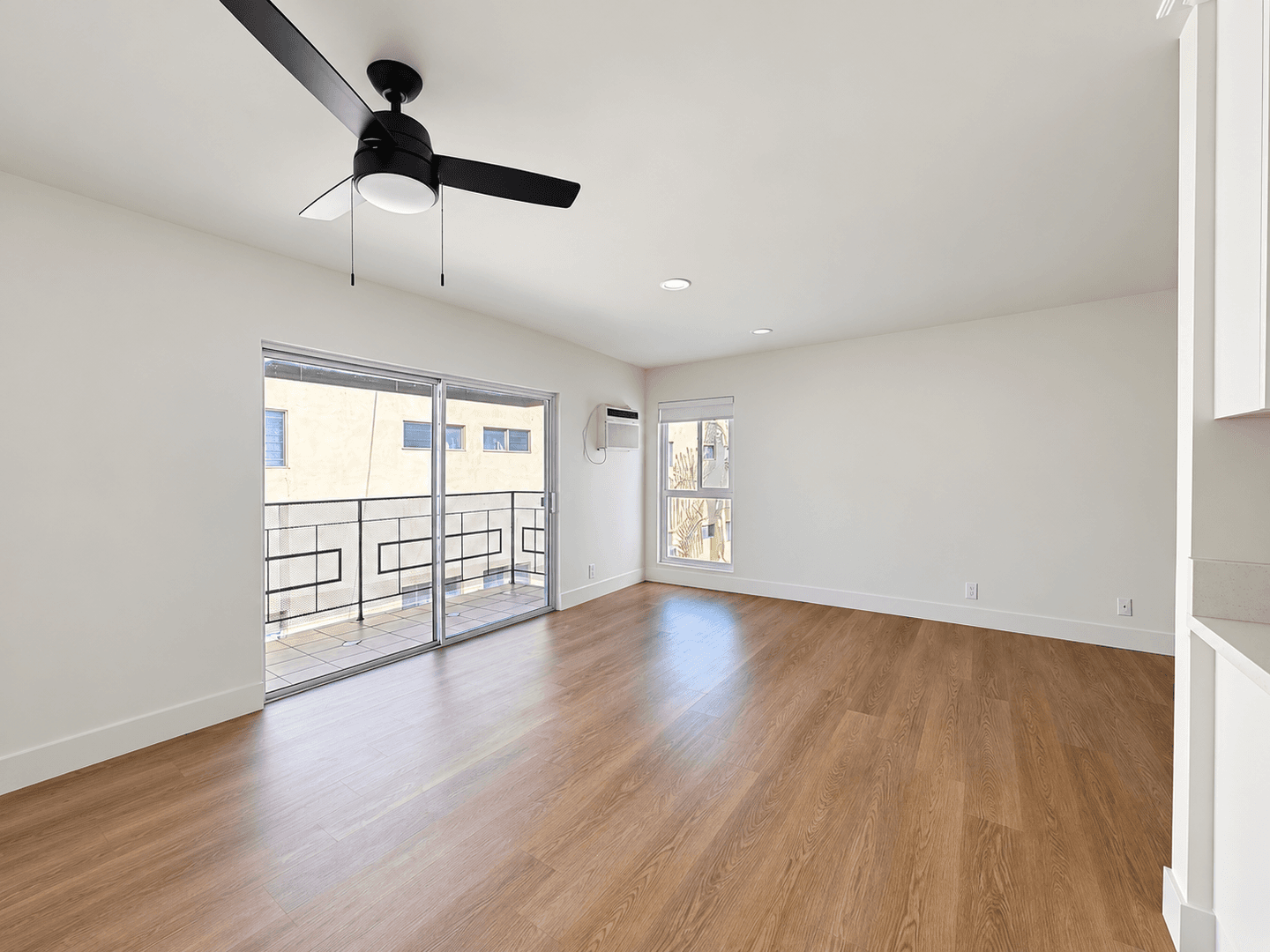 West Hollywood Apartment: 937 N. Orange Grove Ave