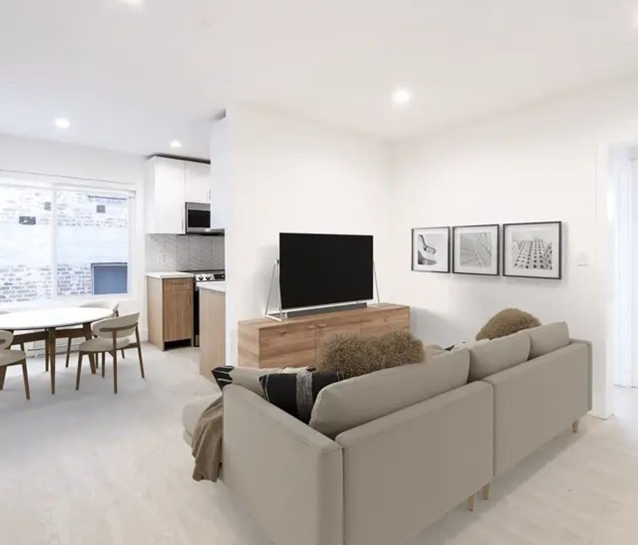 Los Angeles Apartment: 1727 N. Edgemont Ave