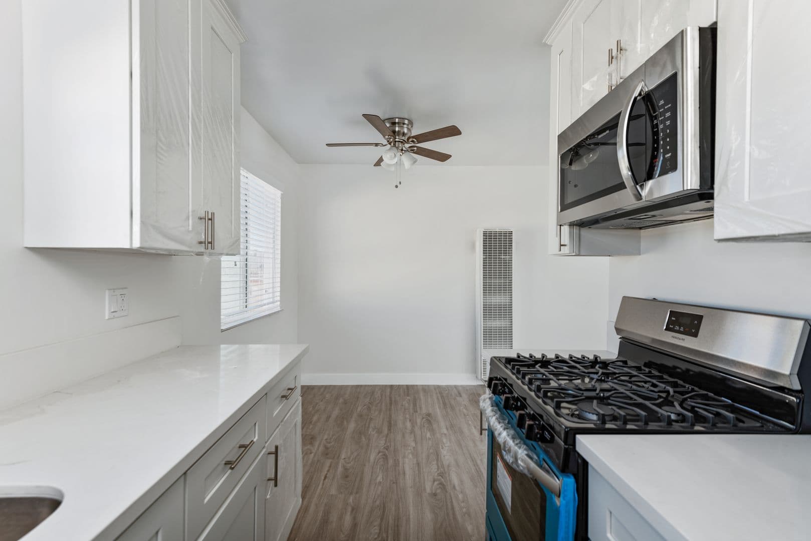 Los Angeles Apartment: 1408 S. St Andrews Place