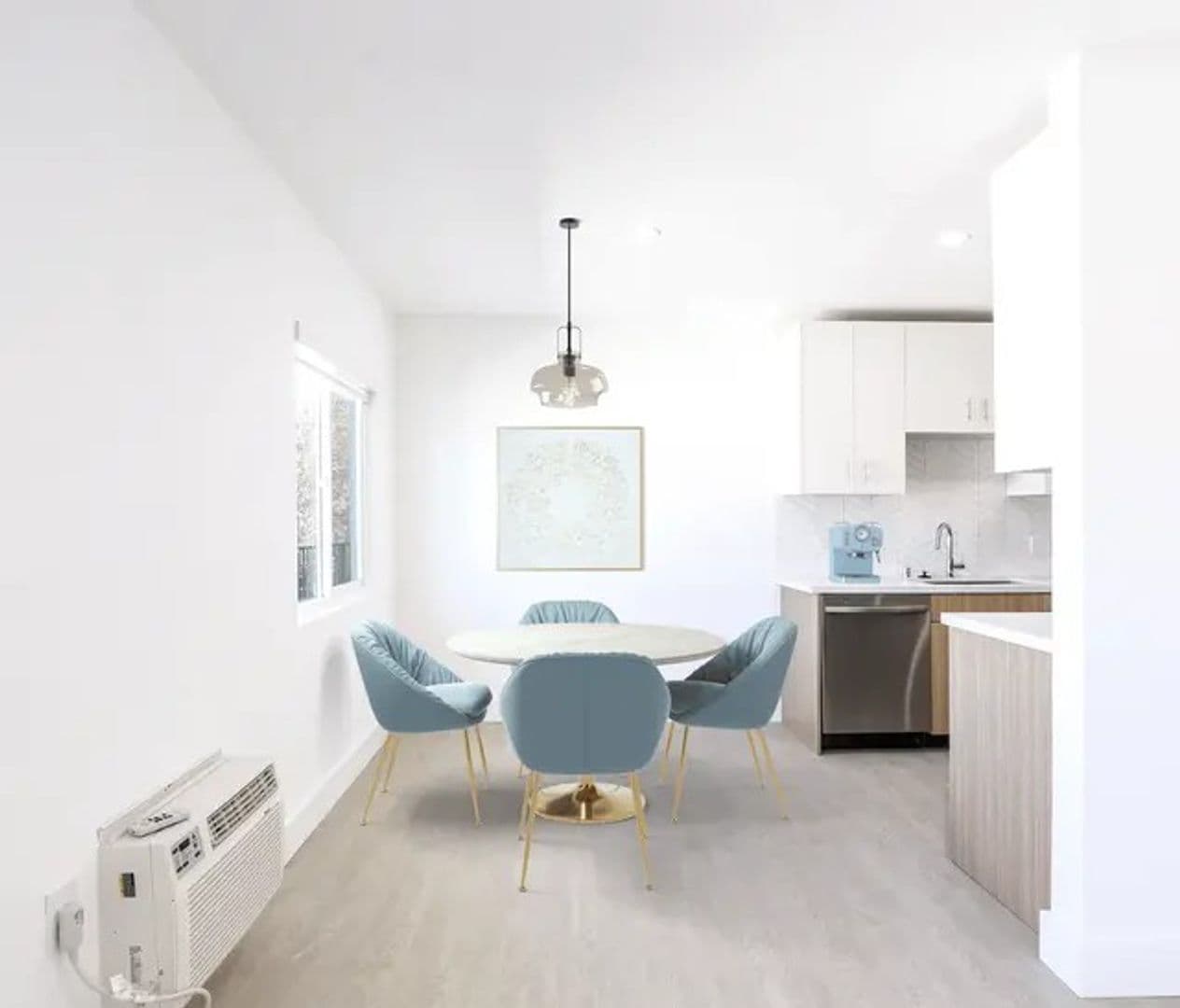 Los Angeles Apartment: 1727 N. Edgemont Ave