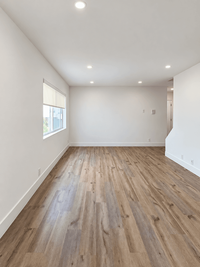 Los Angeles Apartment: 3701 Hughes Ave