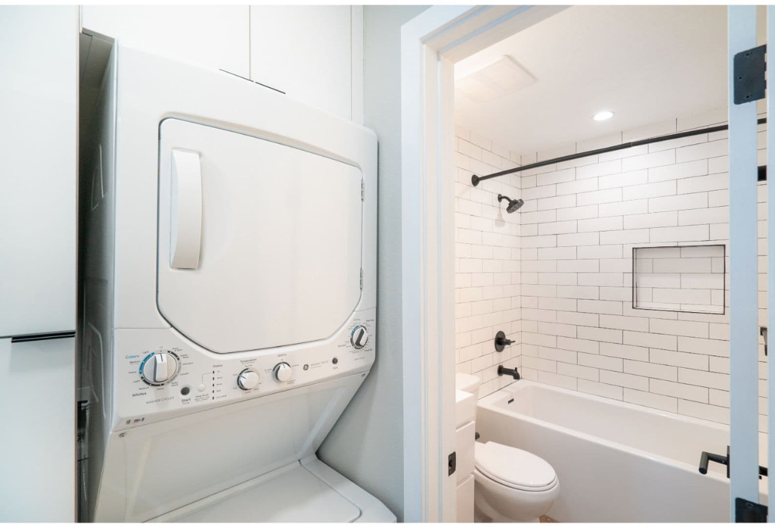 Los Angeles Apartment: 5847 Willoughby Avenue