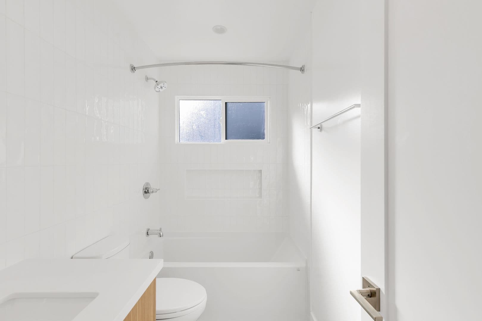 Los Angeles Apartment: 8355 Blackburn Ave