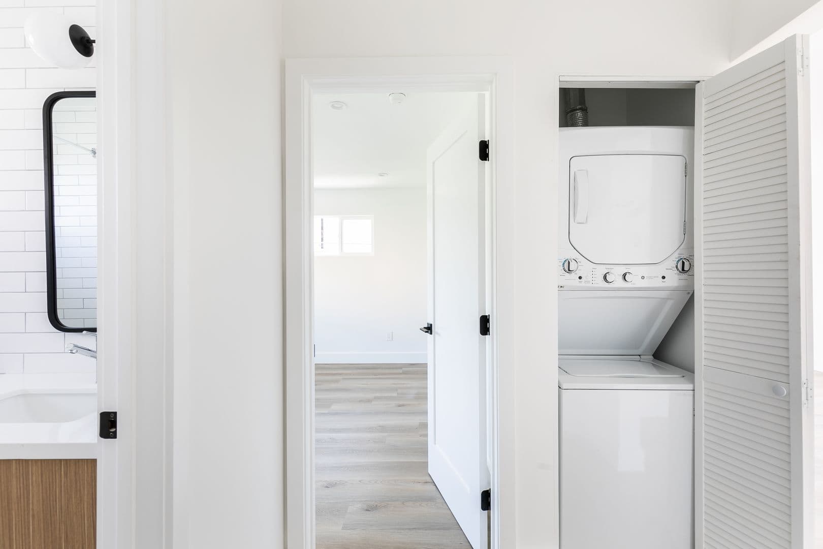Los Angeles Apartment: 5358 Loma Linda Ave