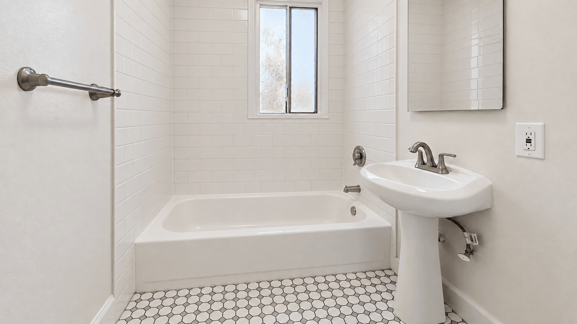 Los Angeles Apartment: 326 S. Normandie Ave.