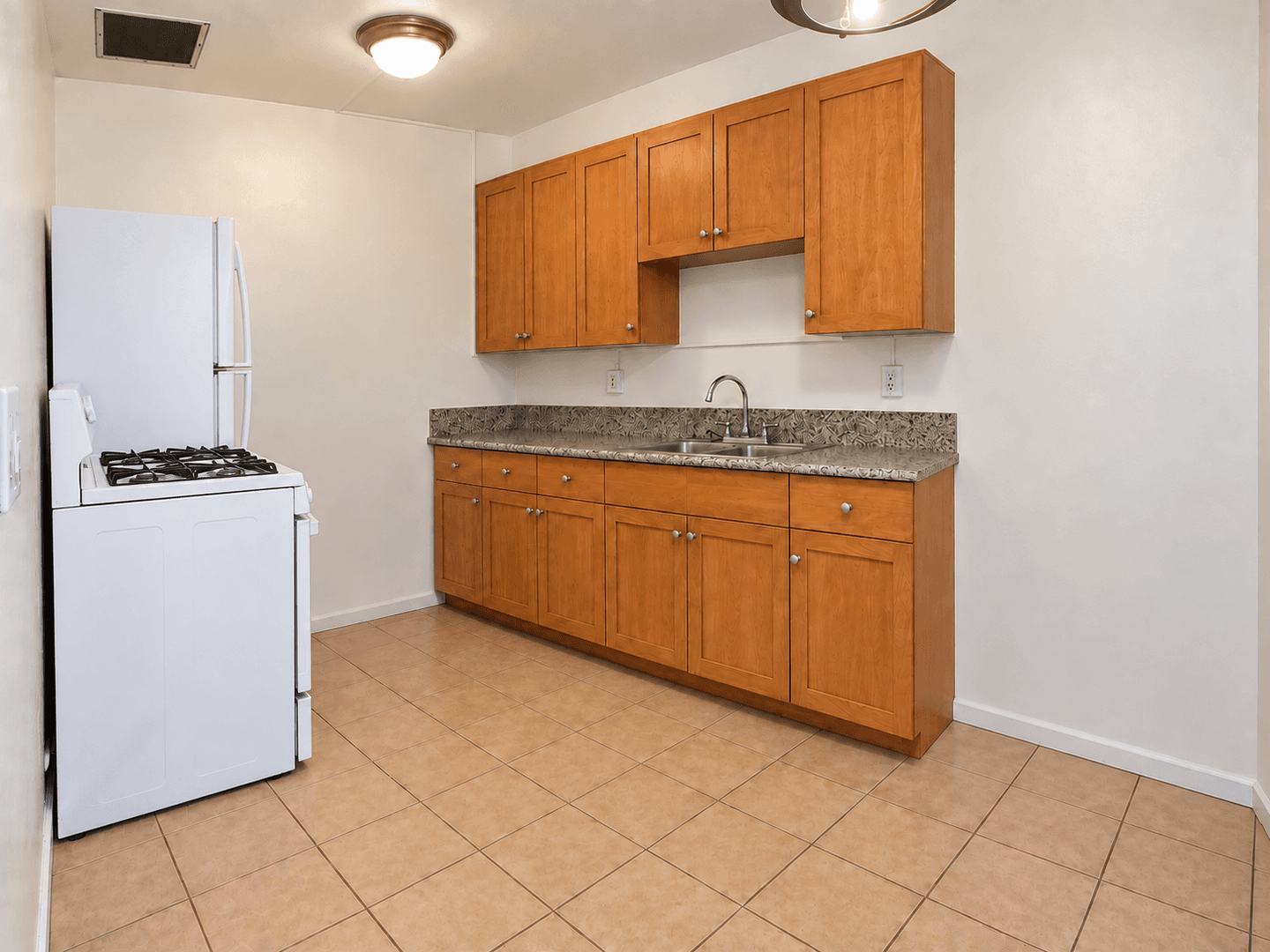 Los Angeles Apartment: 715 S. St. Andrews Place