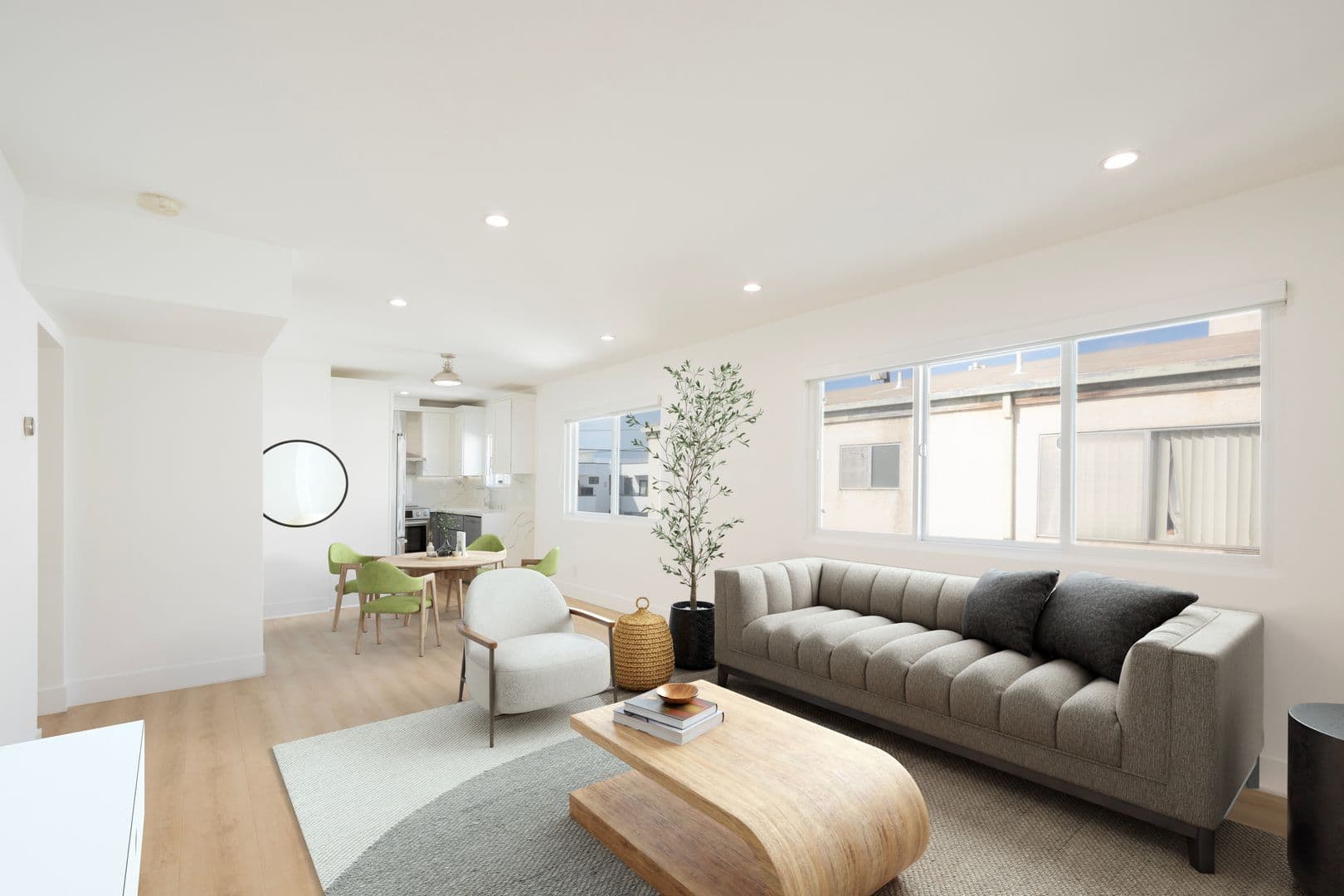 Santa Monica Apartment: 834 4th Street