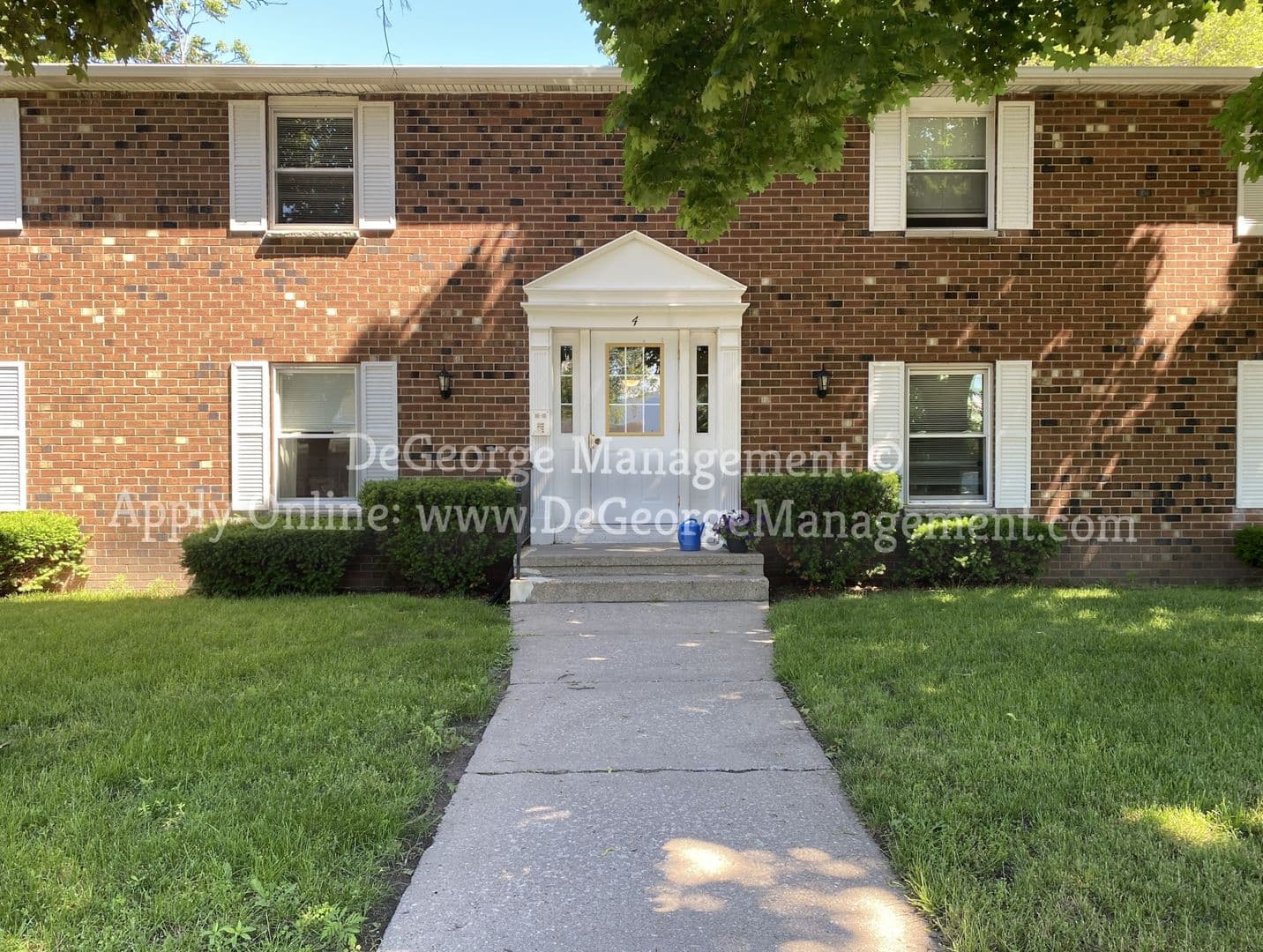 Irondequoit Apartment: 4-108 Georgetown Drive