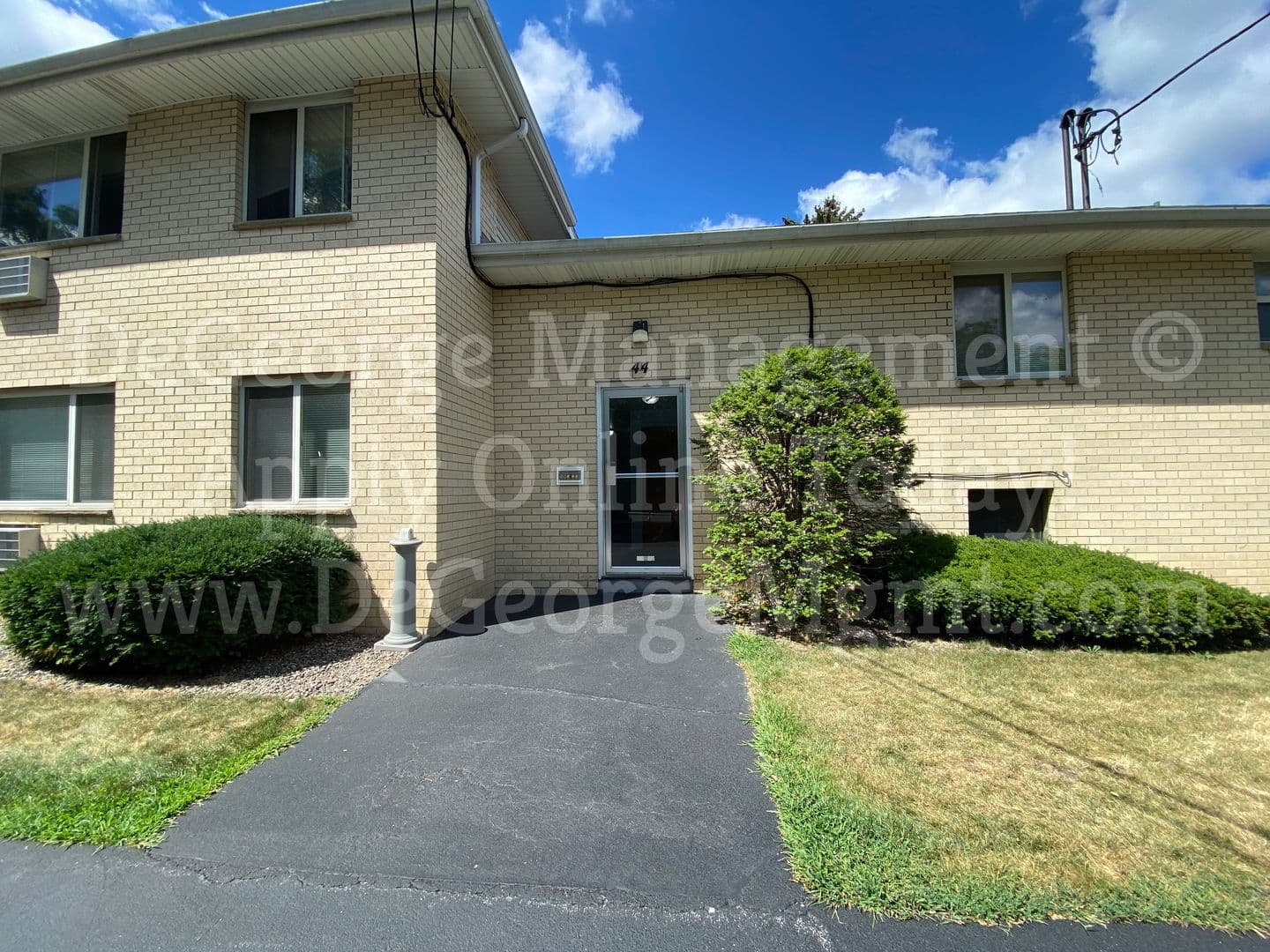 Irondequoit Apartment: 4-52 Titus Court
