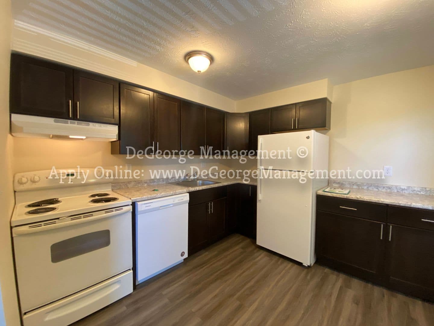 Irondequoit Apartment: 4-108 Georgetown Drive
