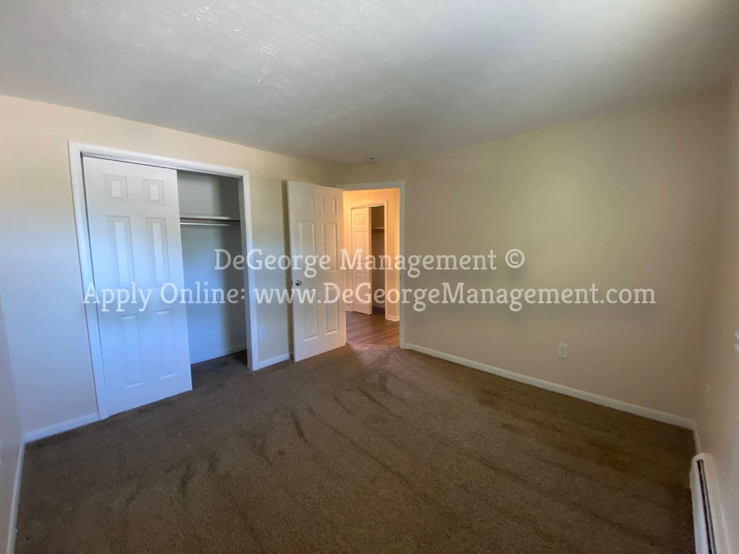 Irondequoit Apartment: 4-108 Georgetown Drive