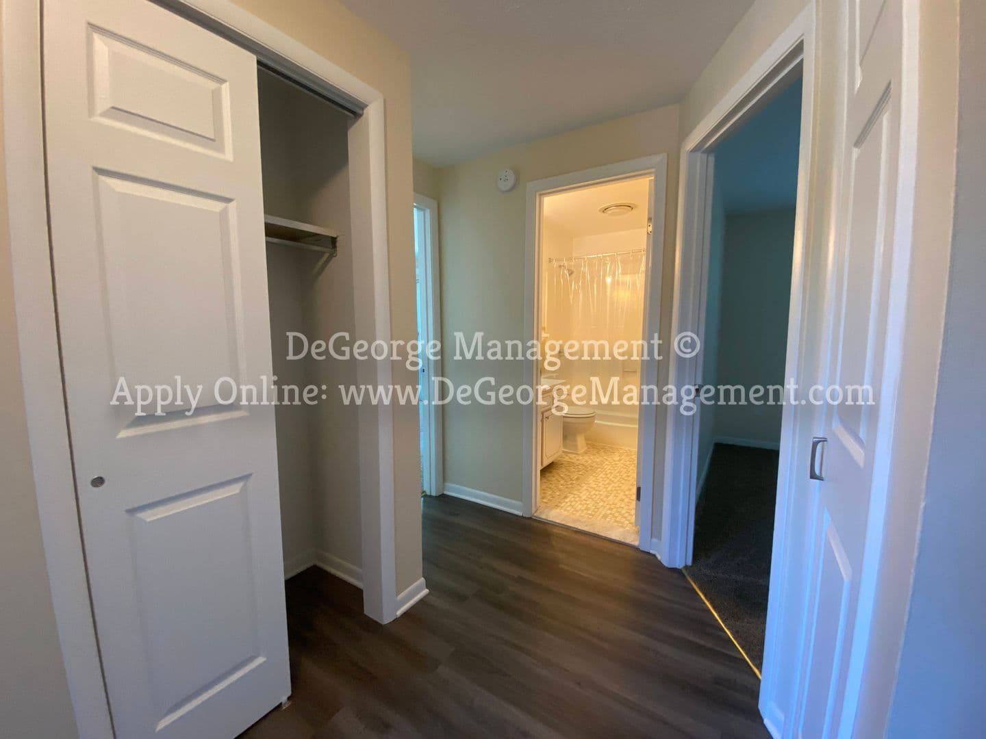 Irondequoit Apartment: 4-108 Georgetown Drive