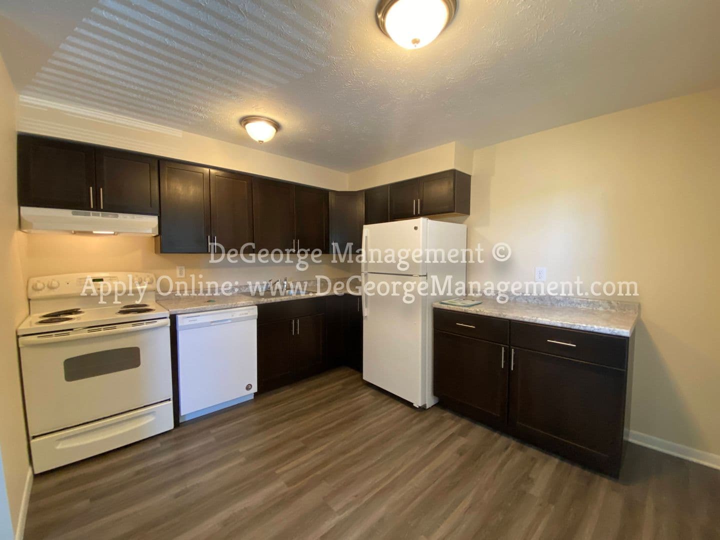 Irondequoit Apartment: 4-108 Georgetown Drive