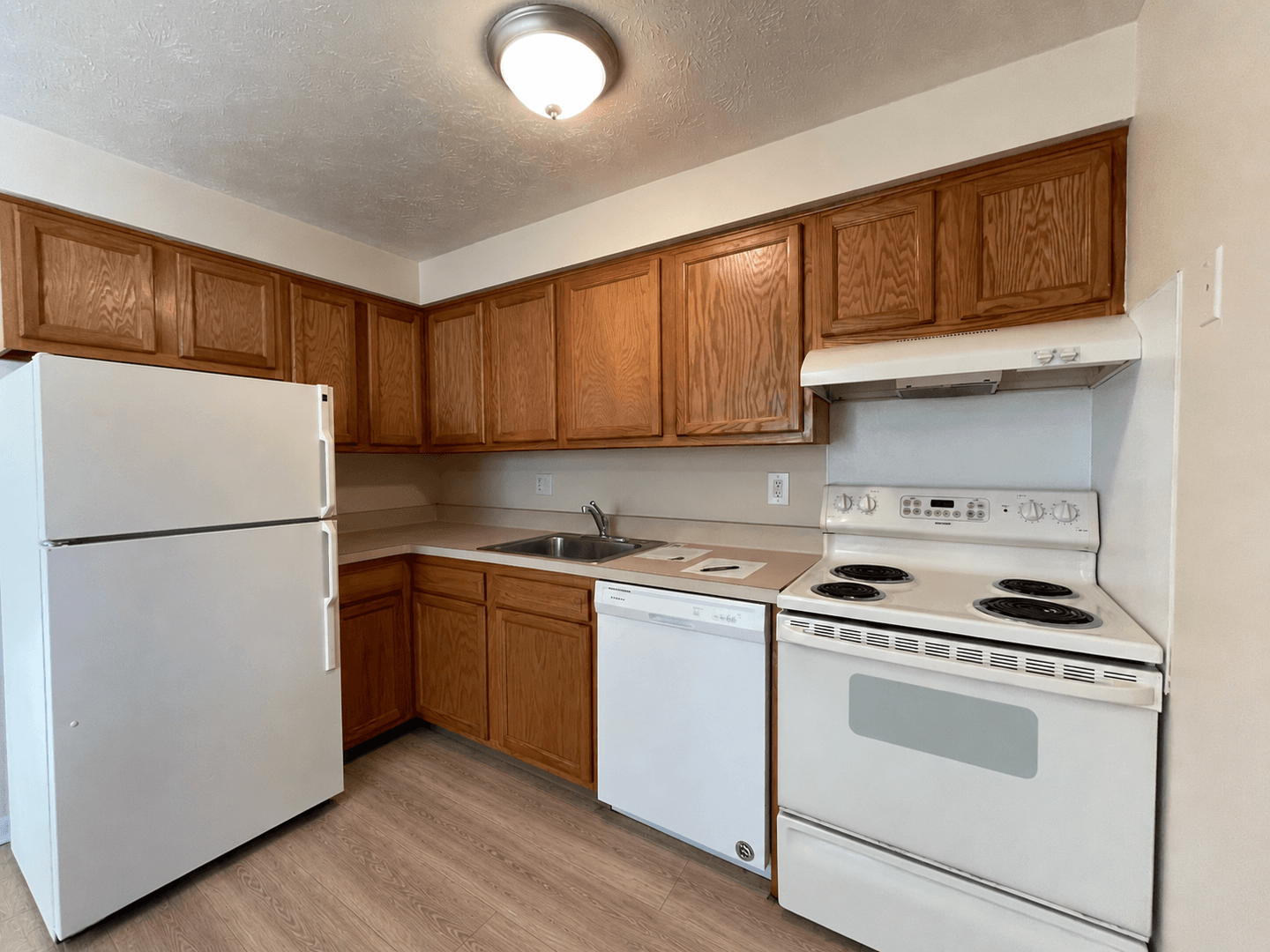 Irondequoit Apartment: 4-108 Georgetown Drive