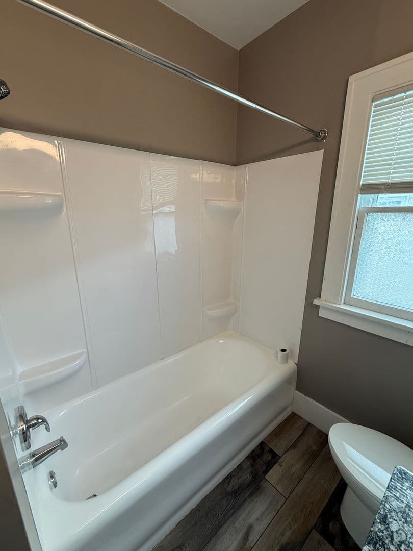 Davenport House: 2950 Arlington Ave