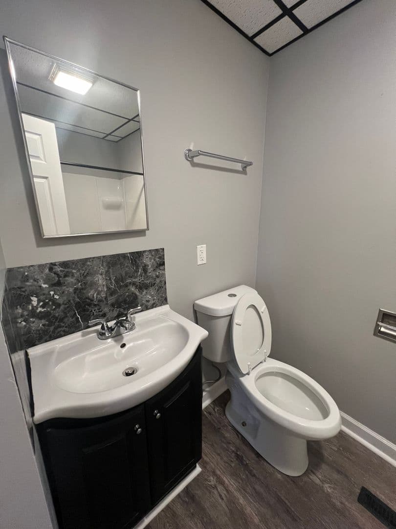 Davenport Apartment: 1322 N Ripley Street
