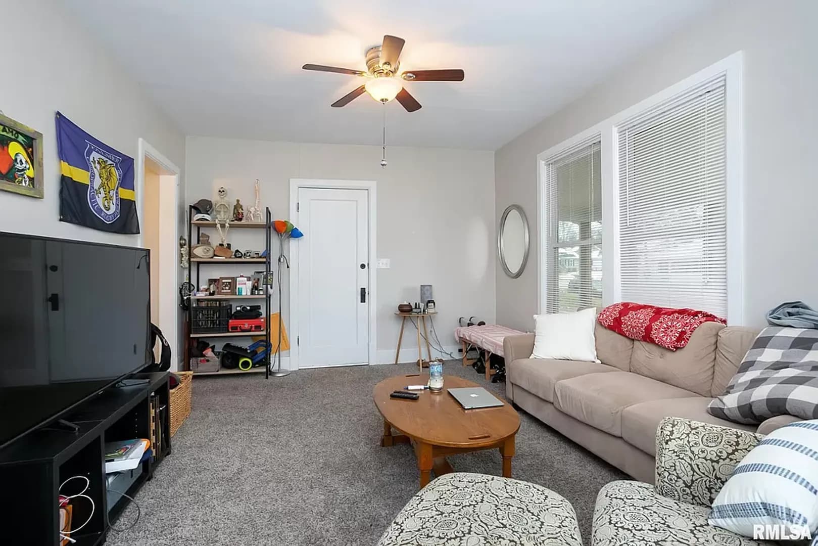 Davenport Apartment: 2020 Elm Street