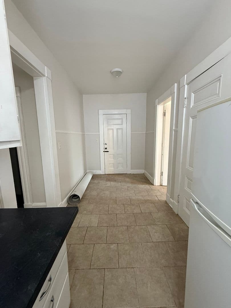 Davenport Apartment: 106 W 14th Street