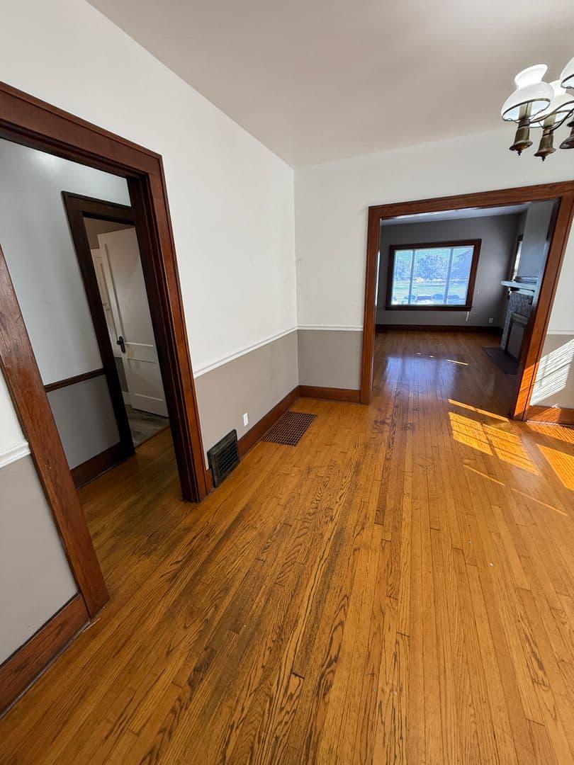 Davenport House: 2950 Arlington Ave