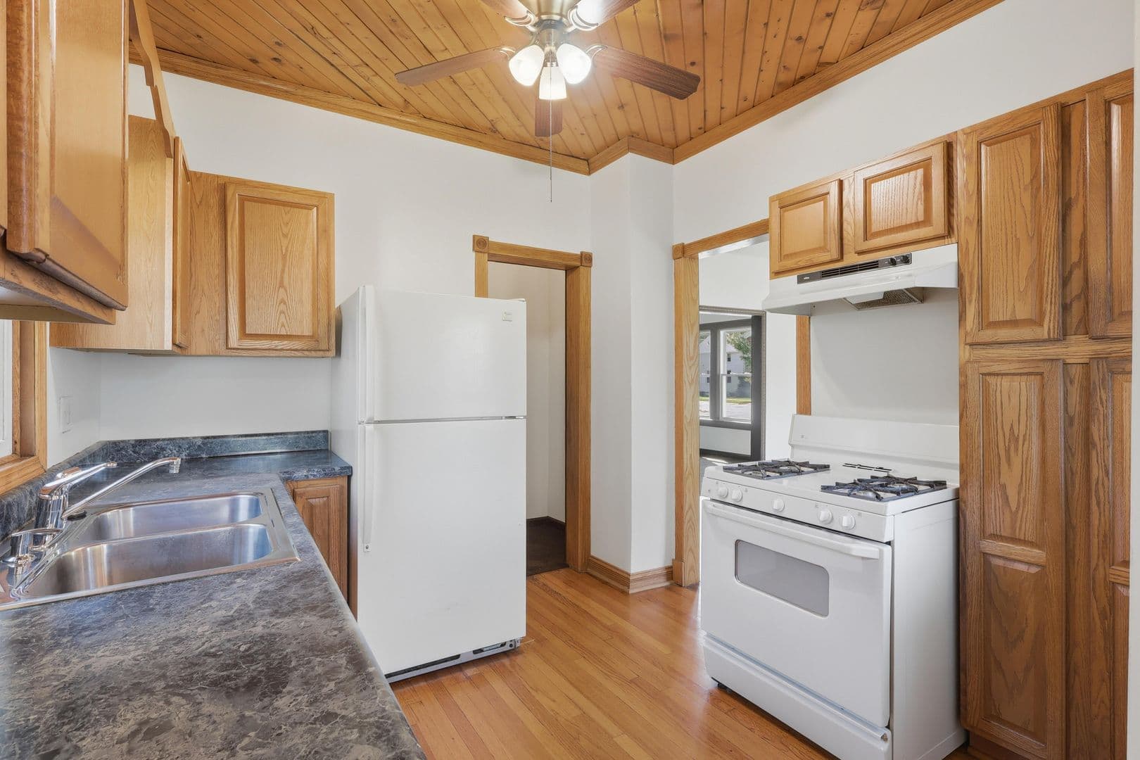Rock Island House: 1536 35th Street
