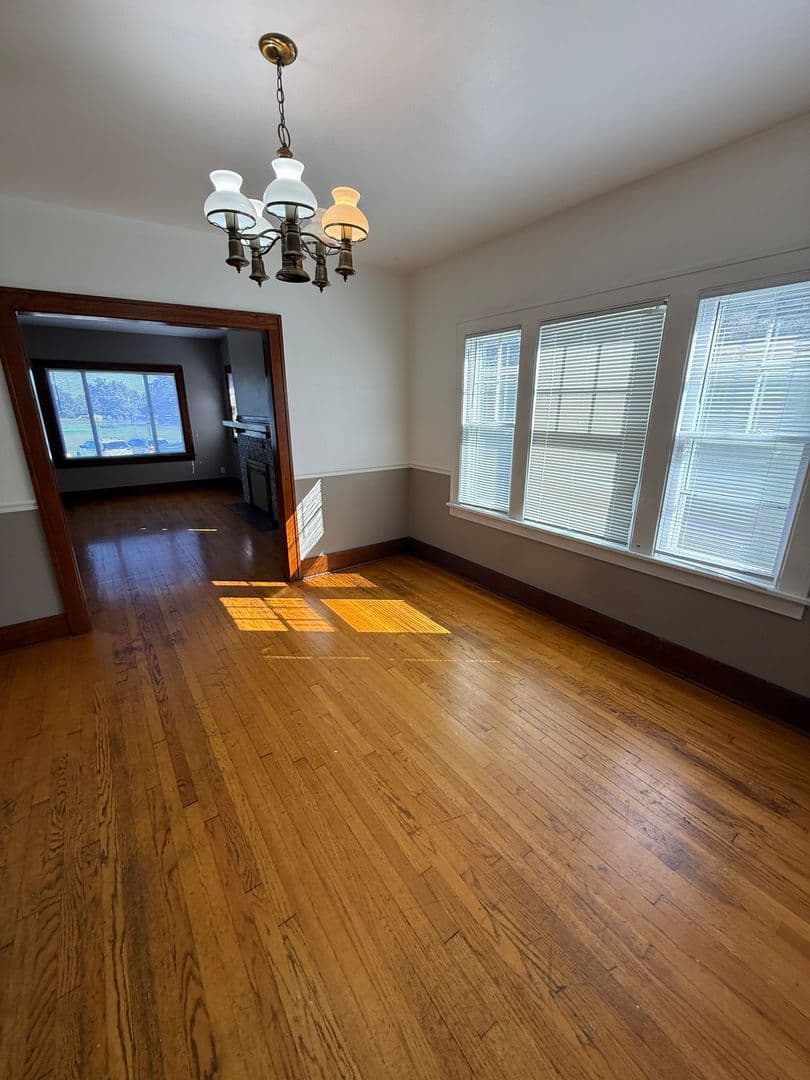 Davenport House: 2950 Arlington Ave