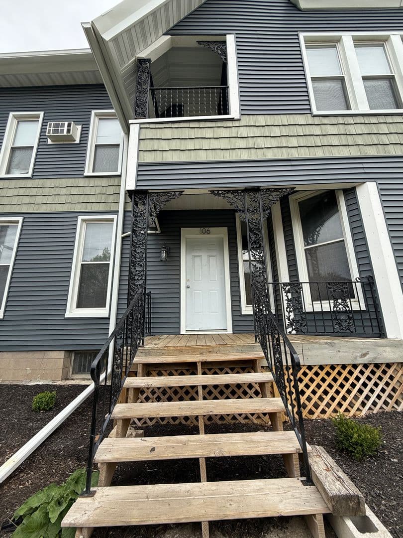 Davenport Apartment: 106 W 14th Street