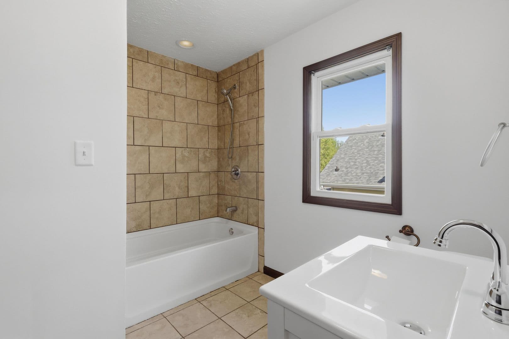Rock Island House: 1536 35th Street