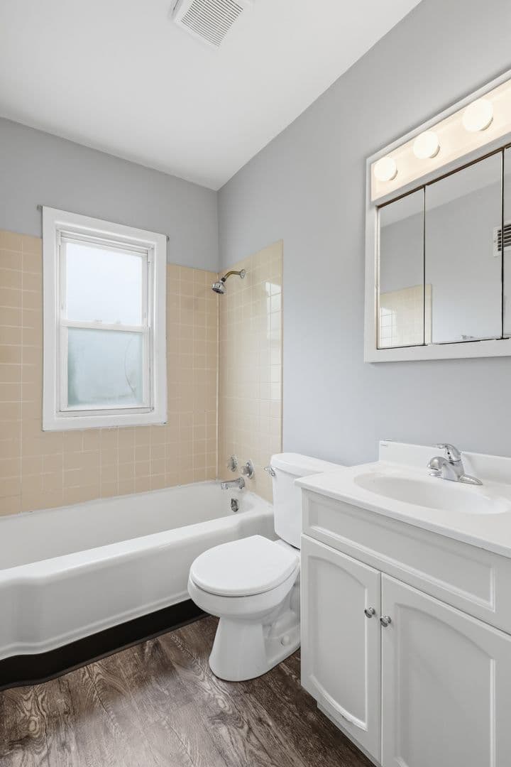 Rock Island House: 2506 17th Street
