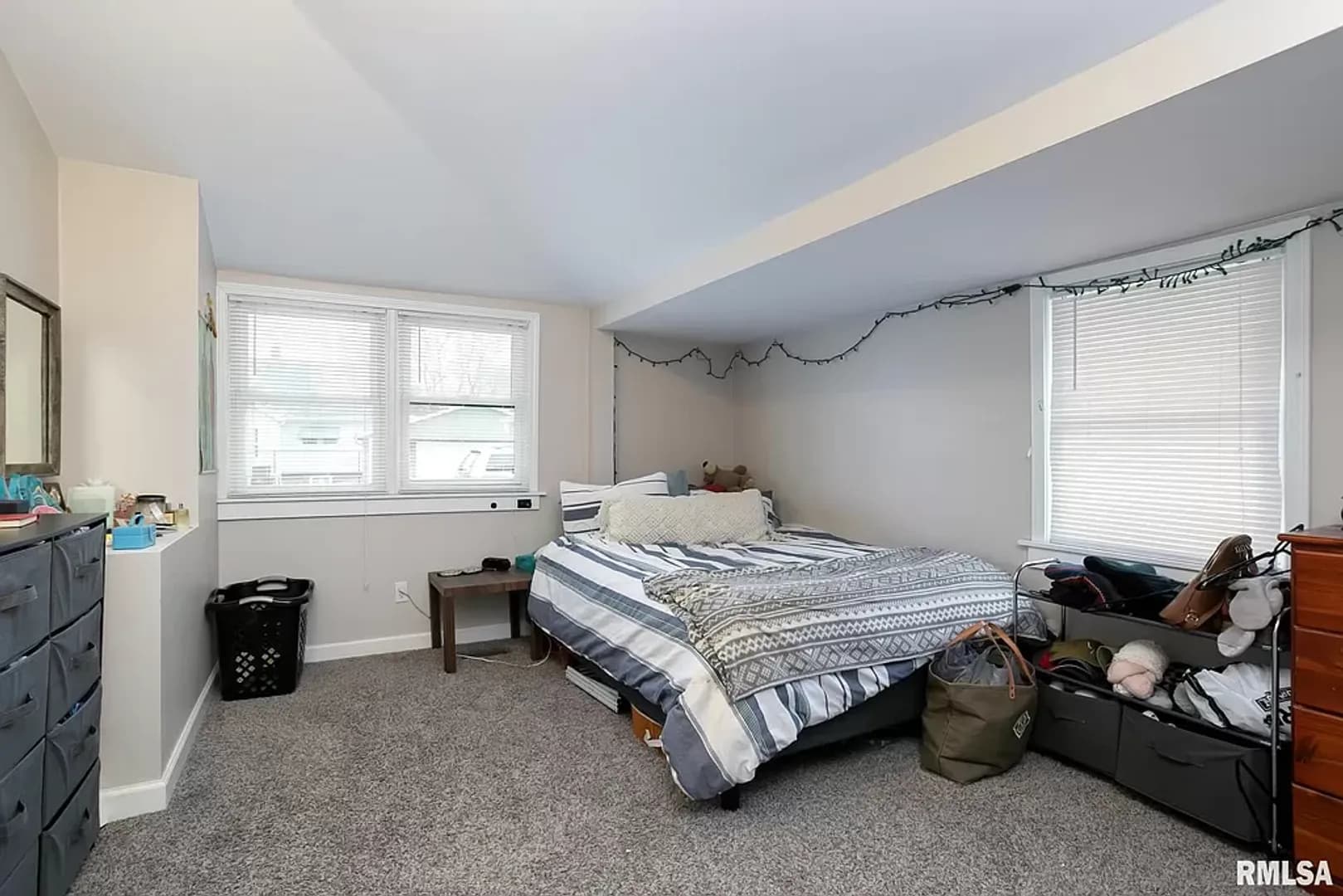 Davenport Apartment: 2020 Elm Street