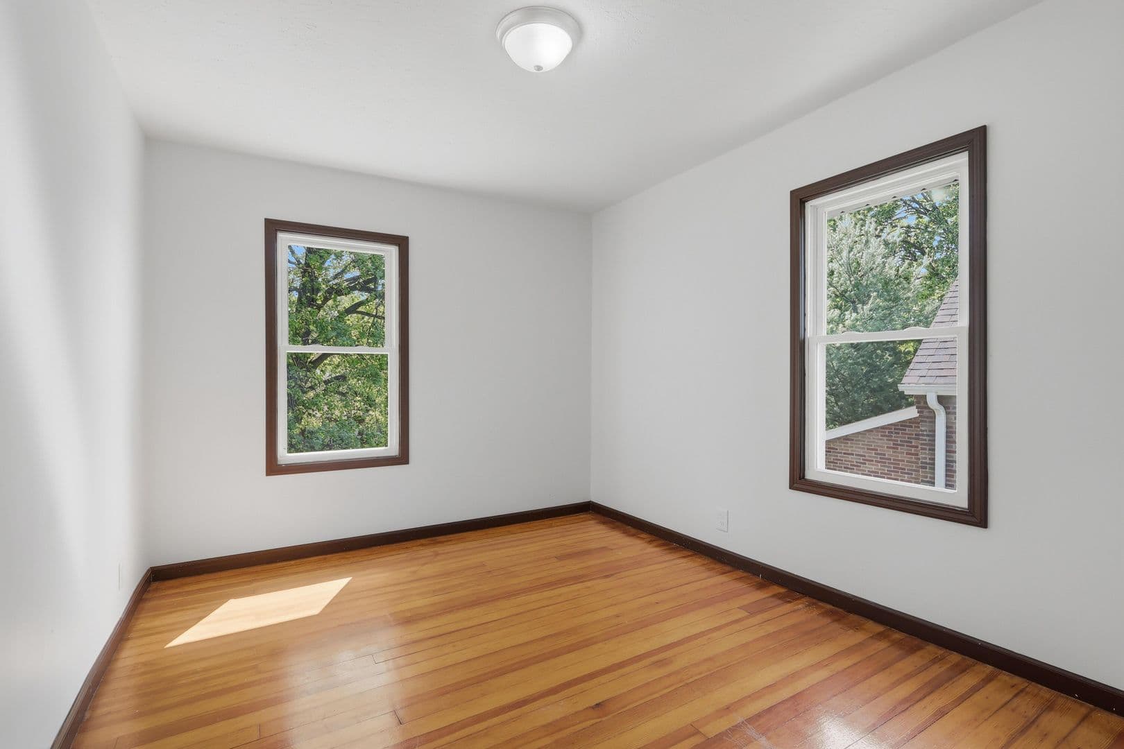 Rock Island House: 1536 35th Street