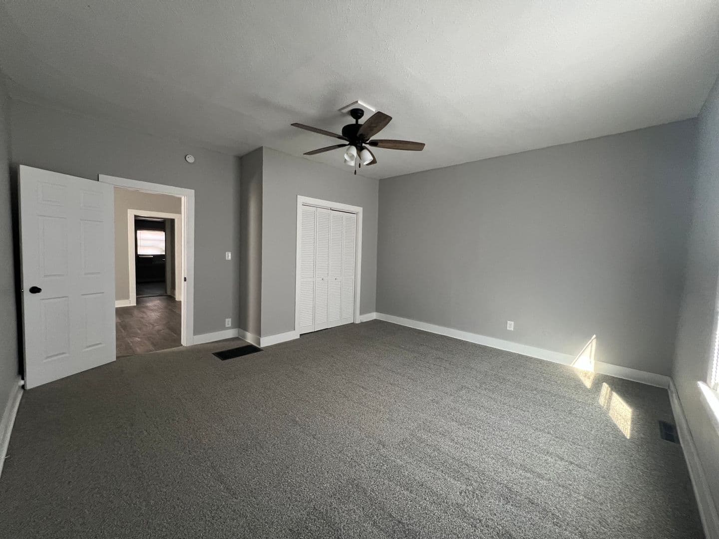 Davenport Apartment: 1322 N Ripley Street