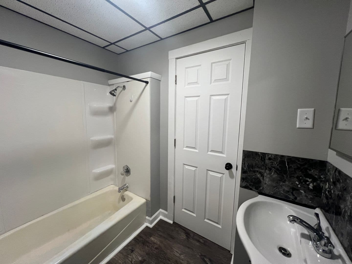 Davenport Apartment: 1322 N Ripley Street