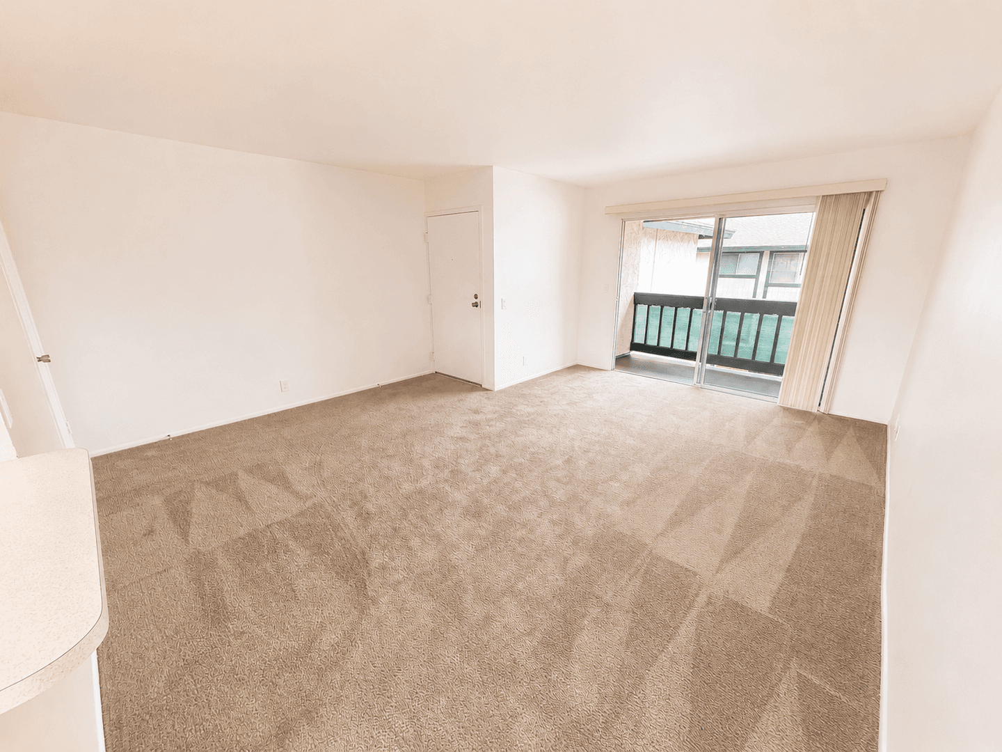 Oxnard Apartment: 1905 N. H Street