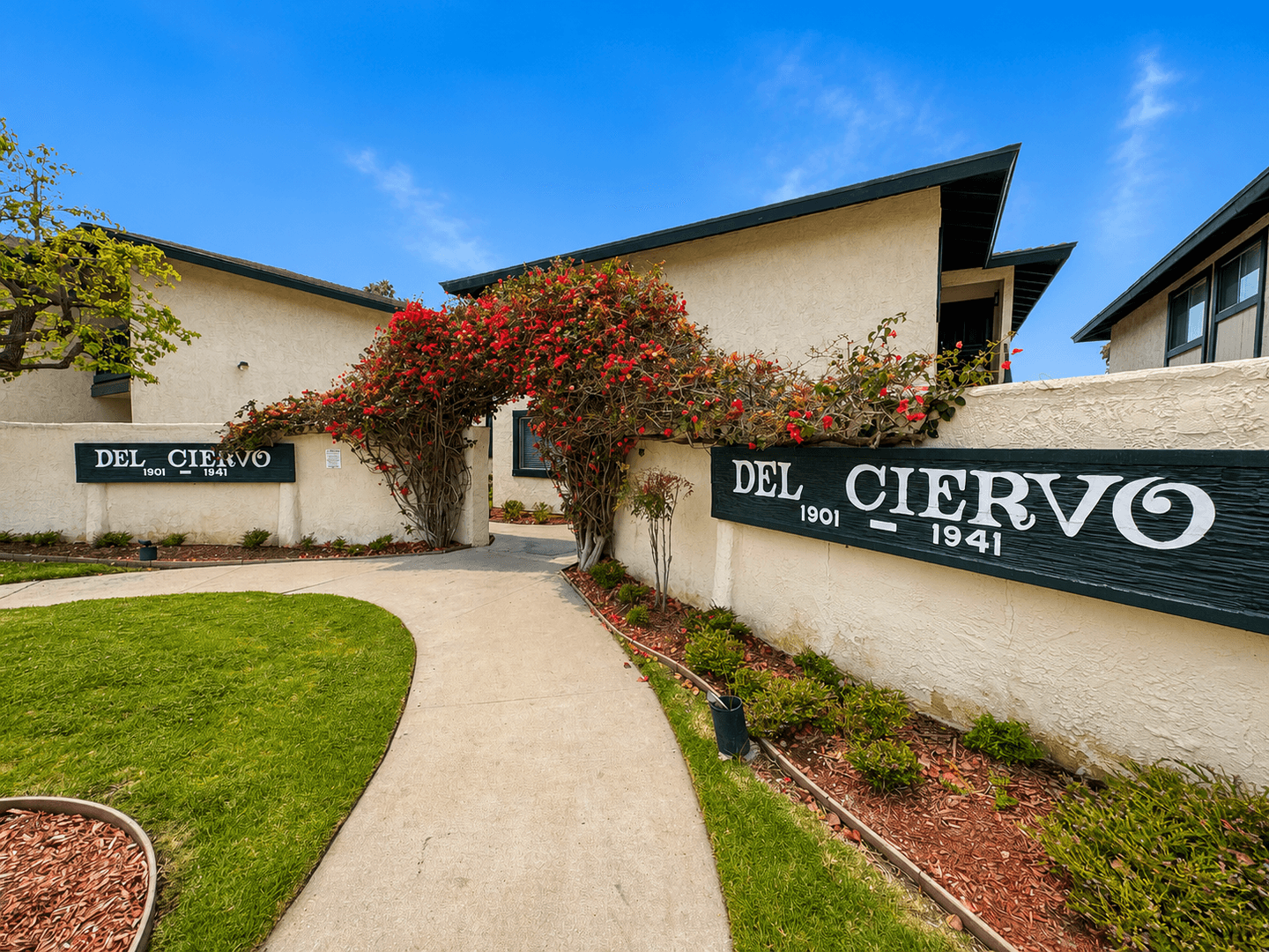Oxnard Apartment: 1905 N. H Street