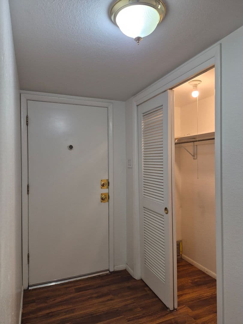 Rio Rancho Condo: 925 Country Club Dr SE