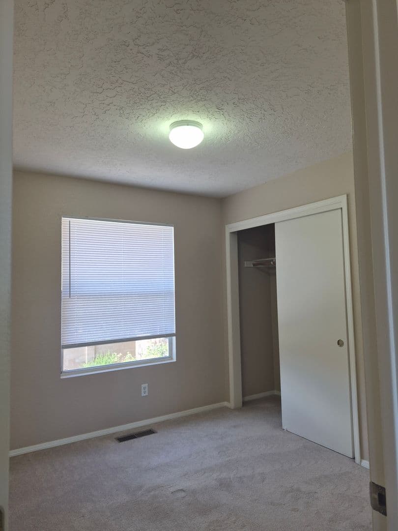 Albuquerque House: 10201 Luz Del Dia Drive