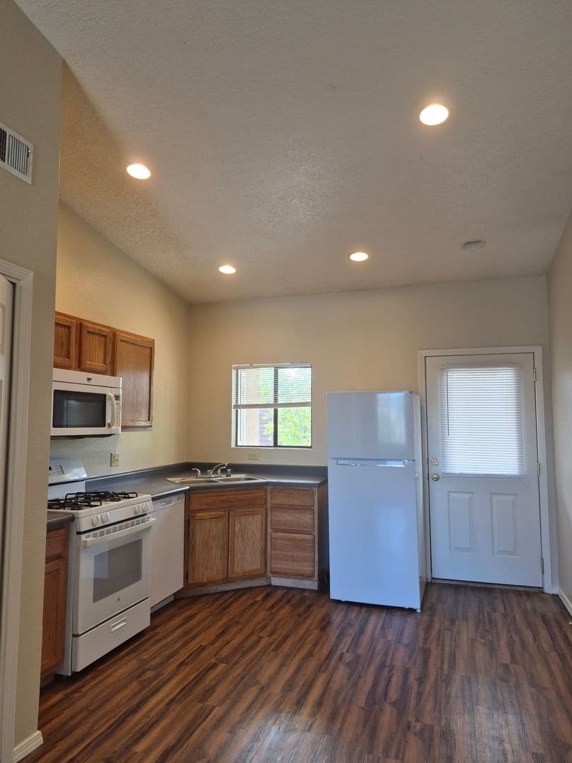 Rio Rancho Townhome: 4248 Sabana Loop SE