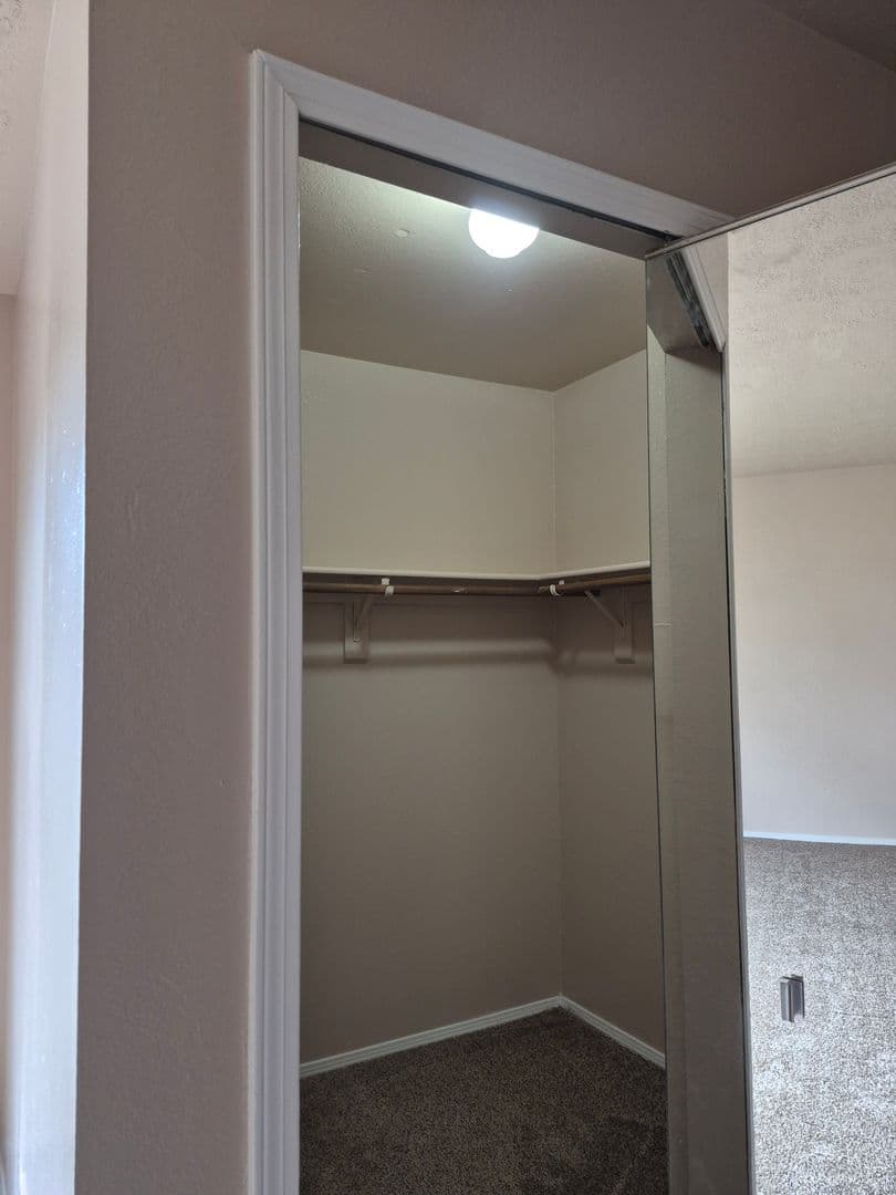 Rio Rancho House: 691 Littler Dr SE