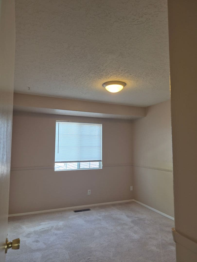 Albuquerque House: 10201 Luz Del Dia Drive
