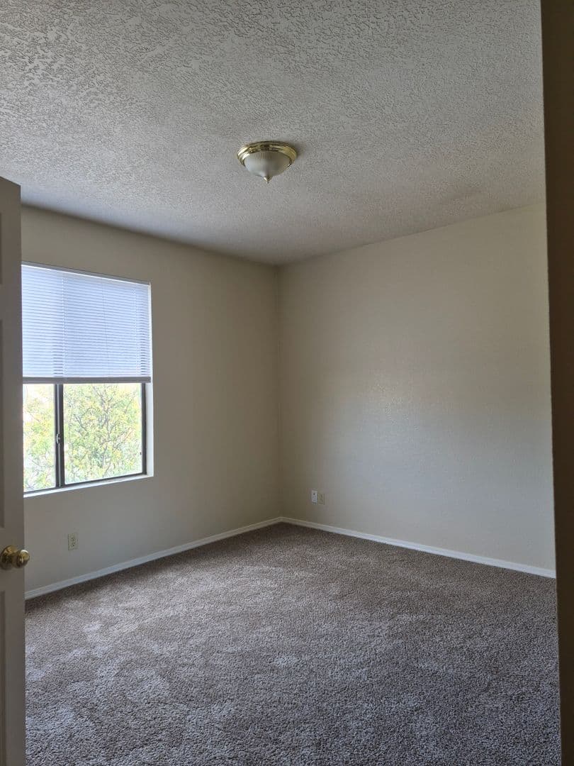 Rio Rancho Townhome: 4248 Sabana Loop SE