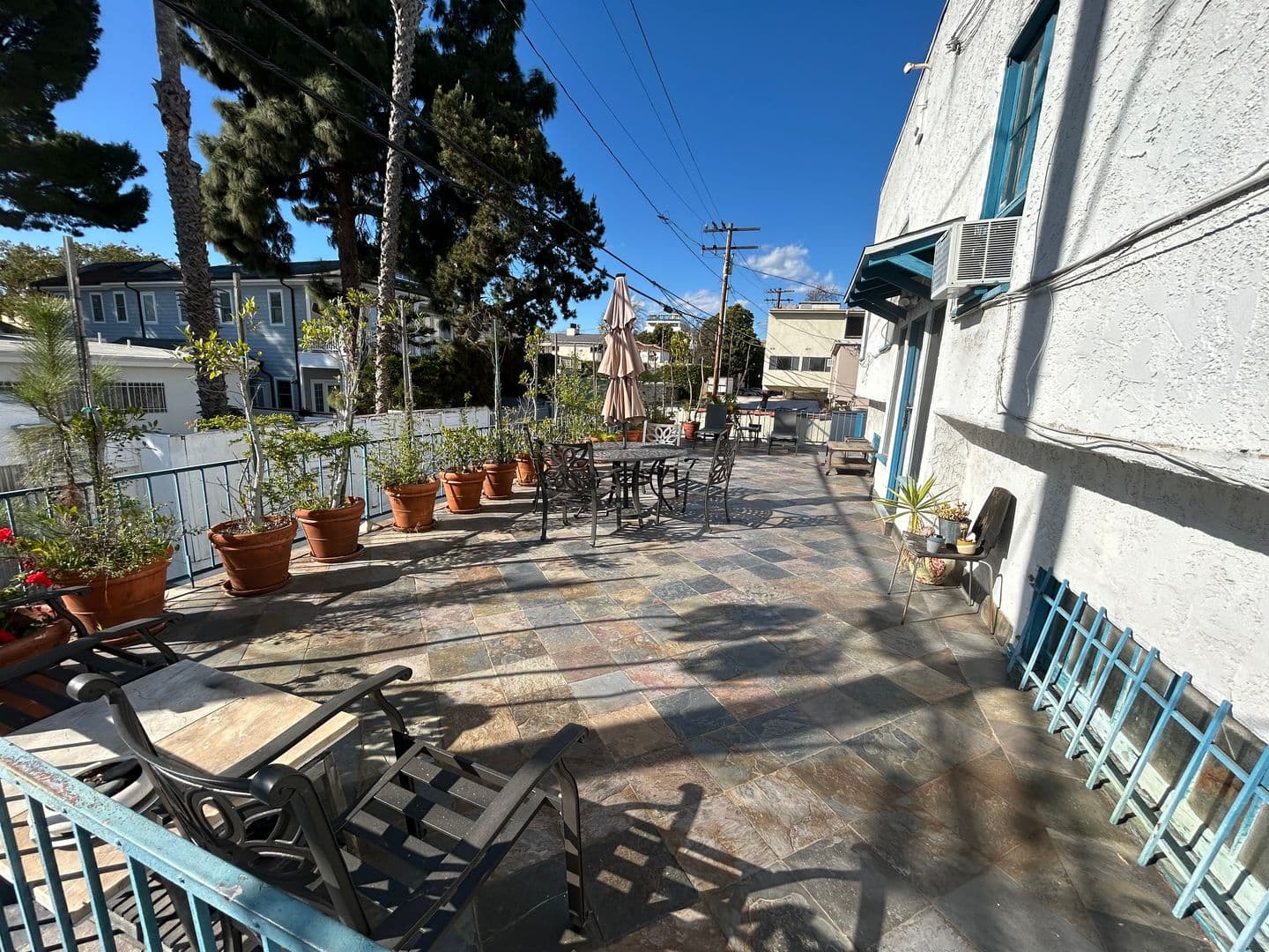 Beverly Hills Apartment: 217 S Elm Drive