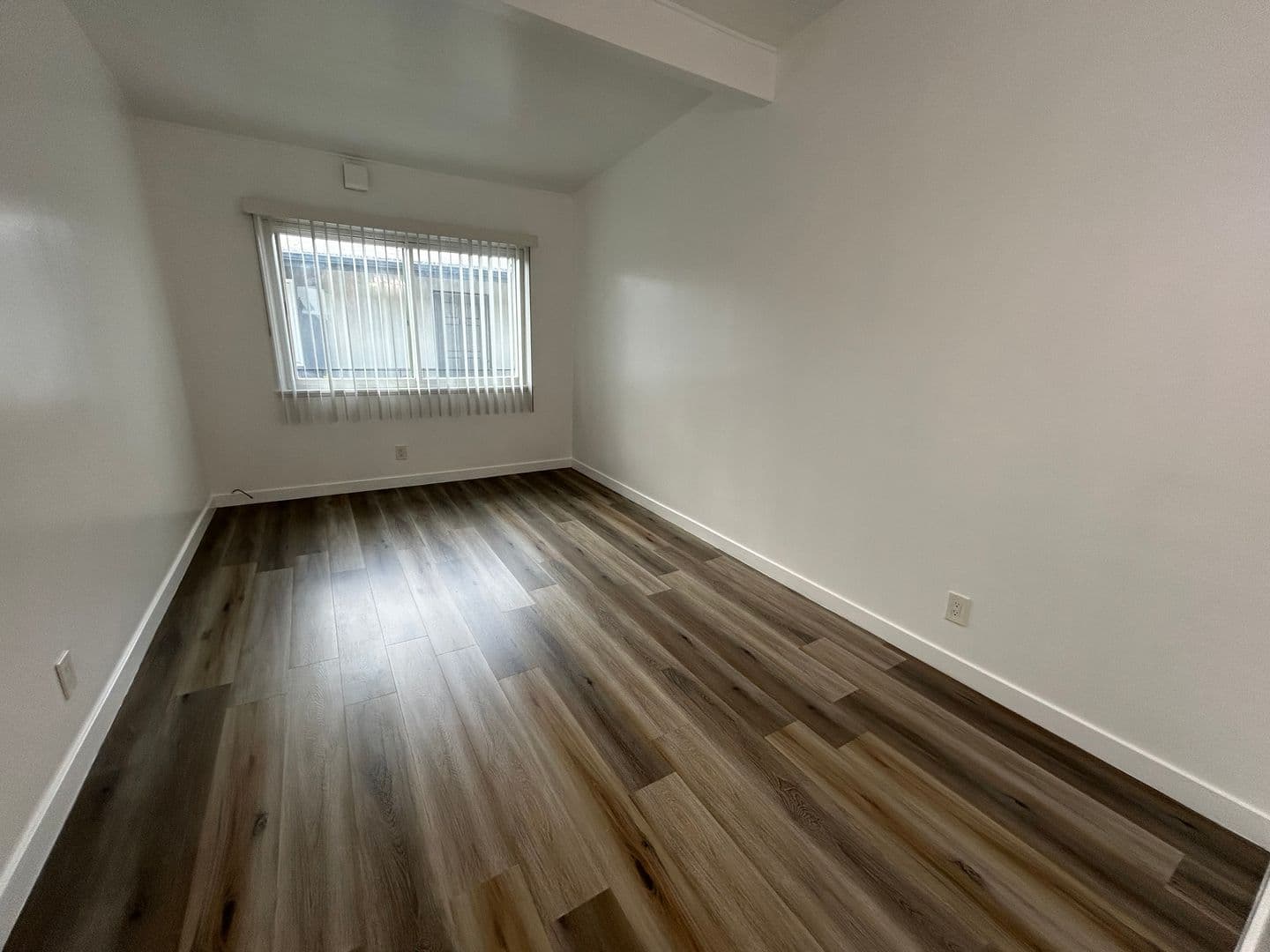 Lennox Apartment: 10216-10300 S. Felton Avenue