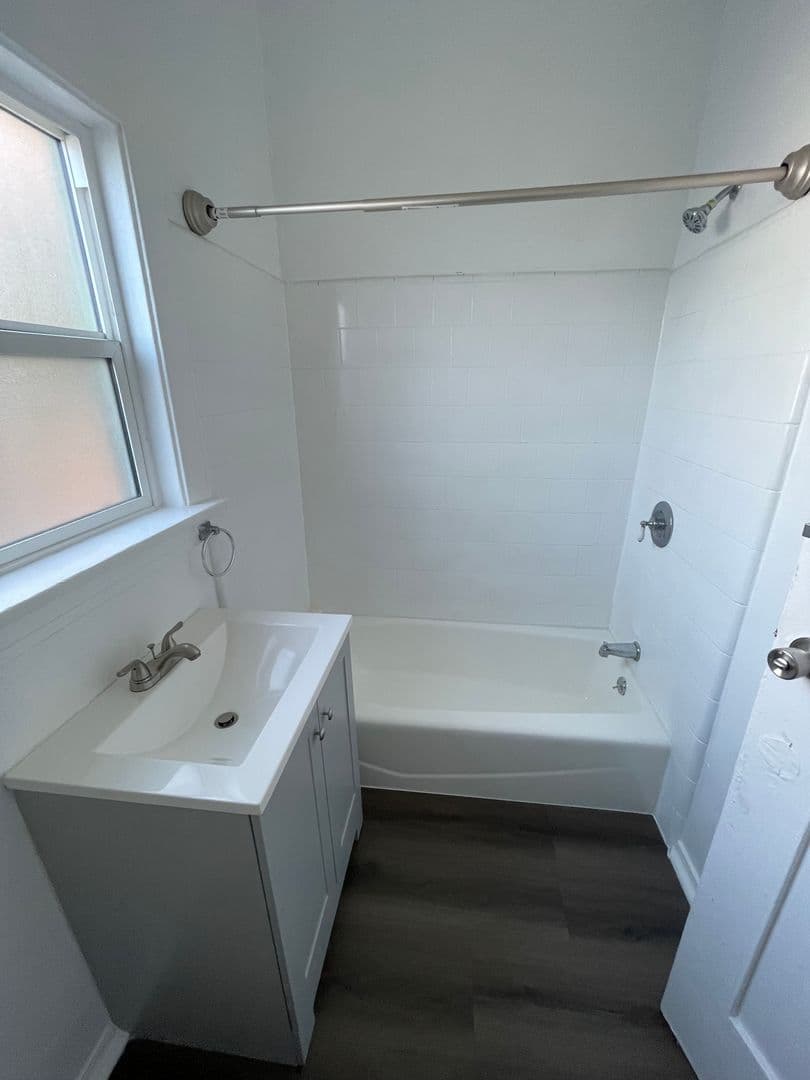 Los Angeles Apartment: 316 S. Berendo Street