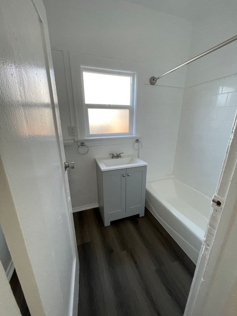 Los Angeles Apartment: 316 S. Berendo Street